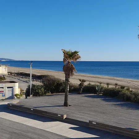 Apartment Village Naturiste Mystere *